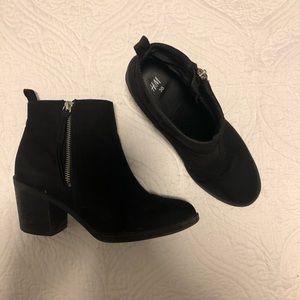H&M black booties